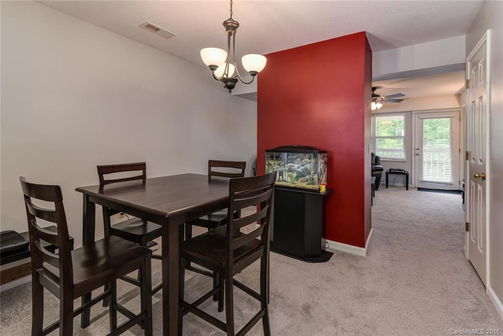 511 Carlyle Way #511 - Photo 3