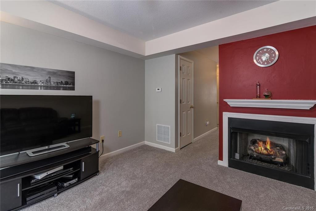 511 Carlyle Way #511 - Photo 8