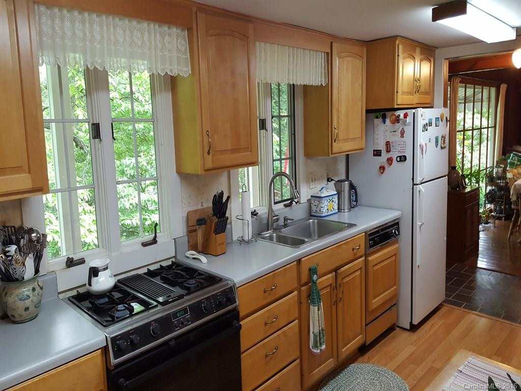 1512 Carleton Terrace #04 - Photo 10