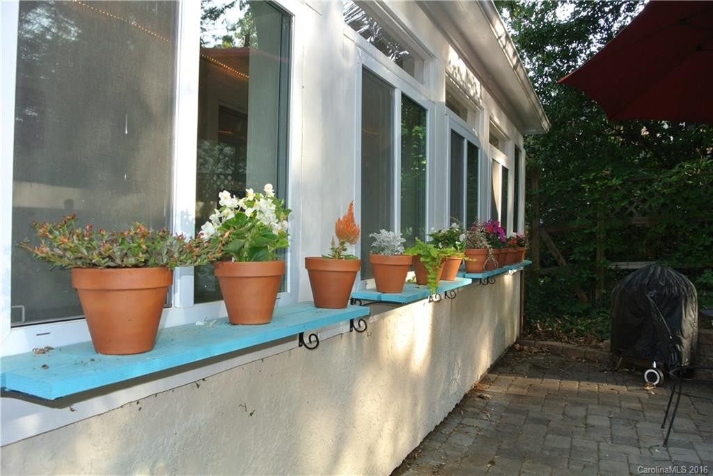102 Middlemont Avenue - Photo 12