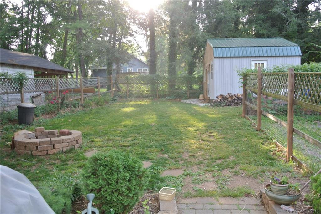 102 Middlemont Avenue - Photo 15
