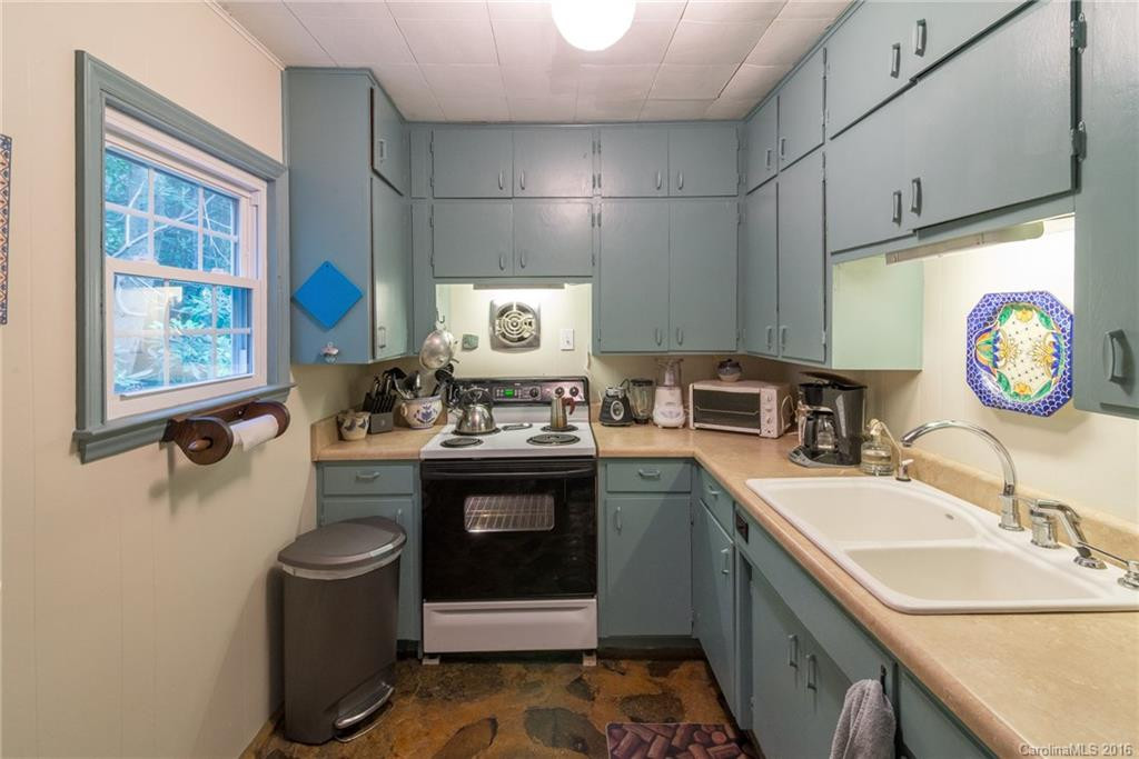 340 Texas Road - Photo 10