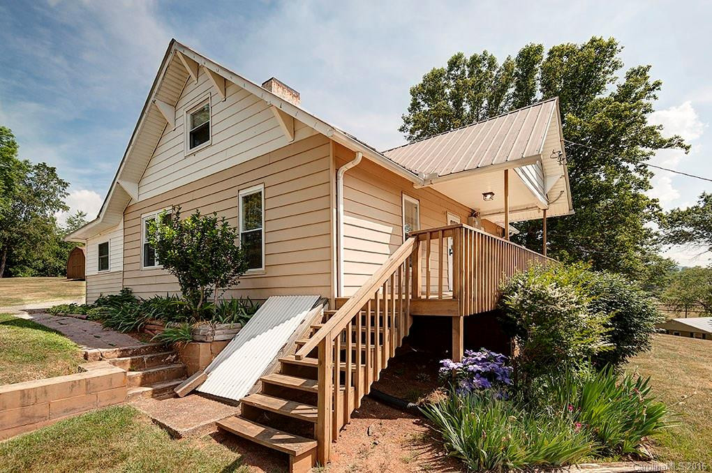 132 Cresent Loop - Photo 2