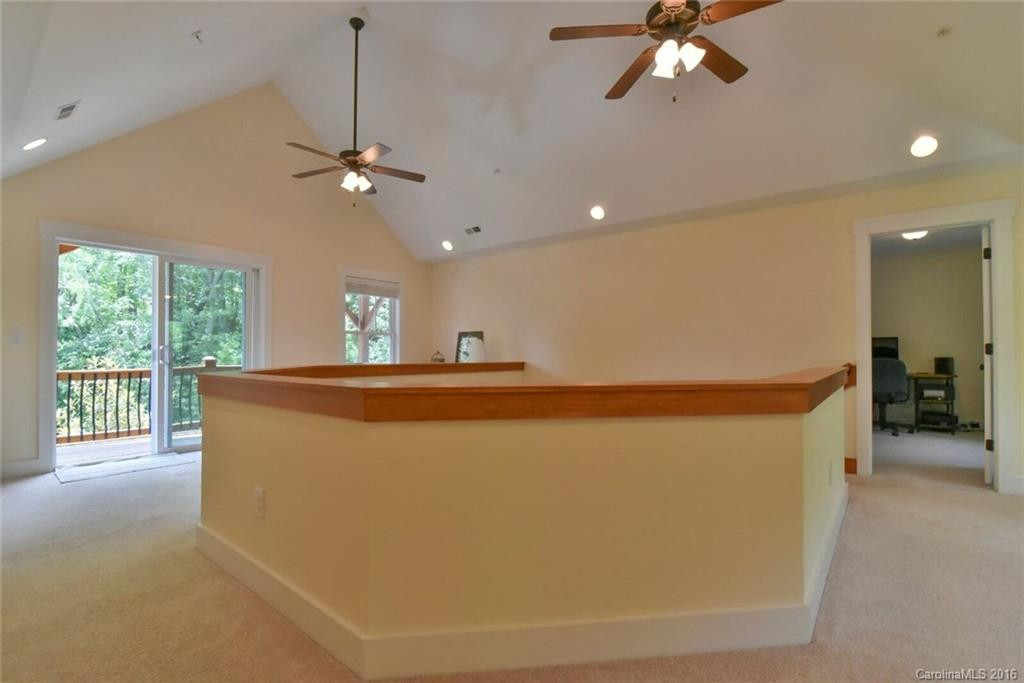 19 Roselyn Way #19 - Photo 12