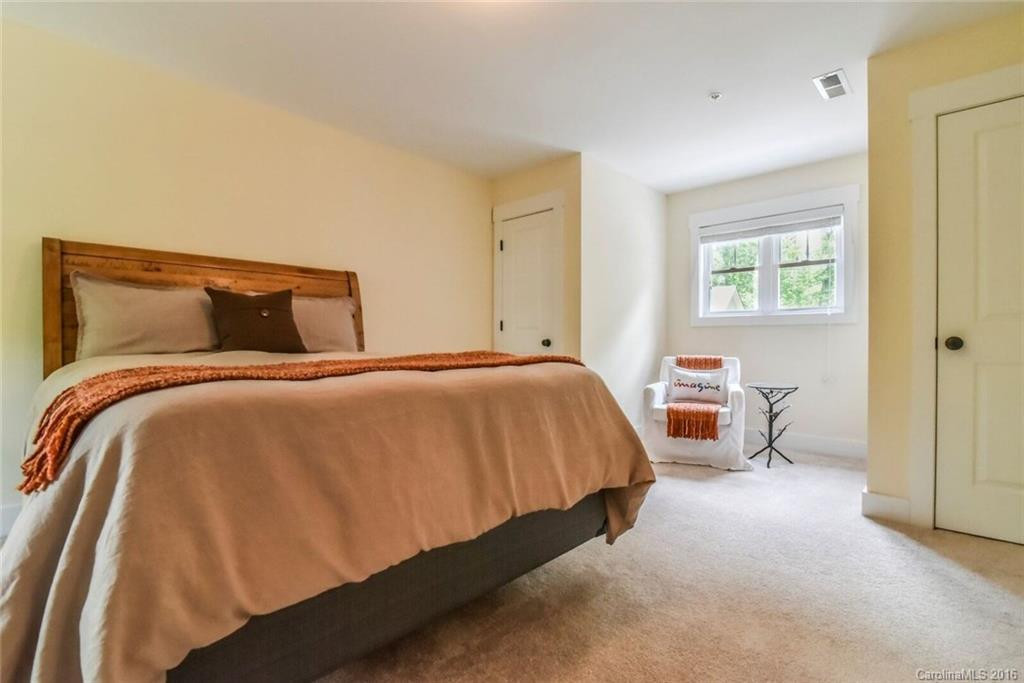 19 Roselyn Way #19 - Photo 13