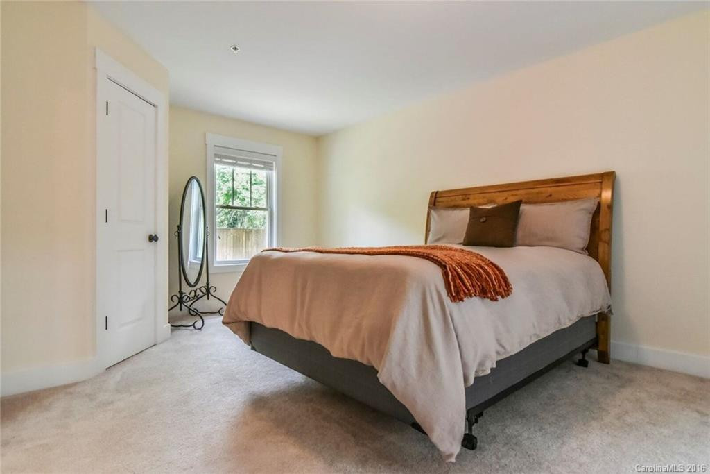 19 Roselyn Way #19 - Photo 14