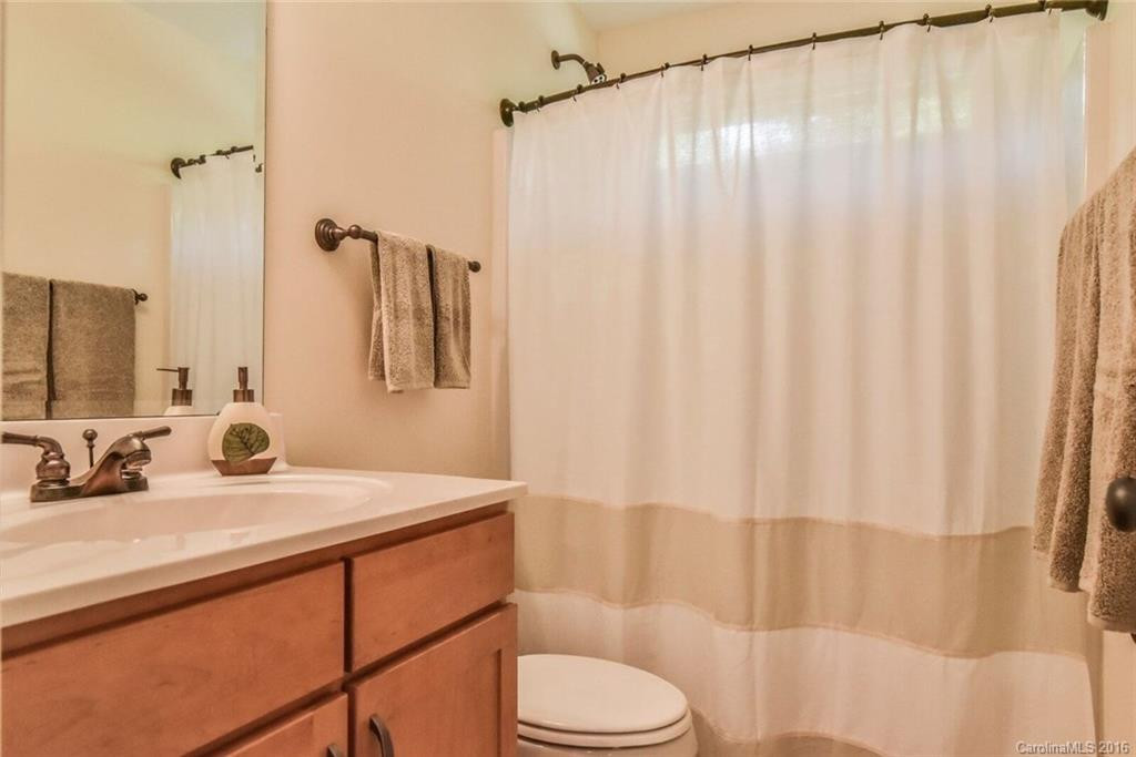 19 Roselyn Way #19 - Photo 17