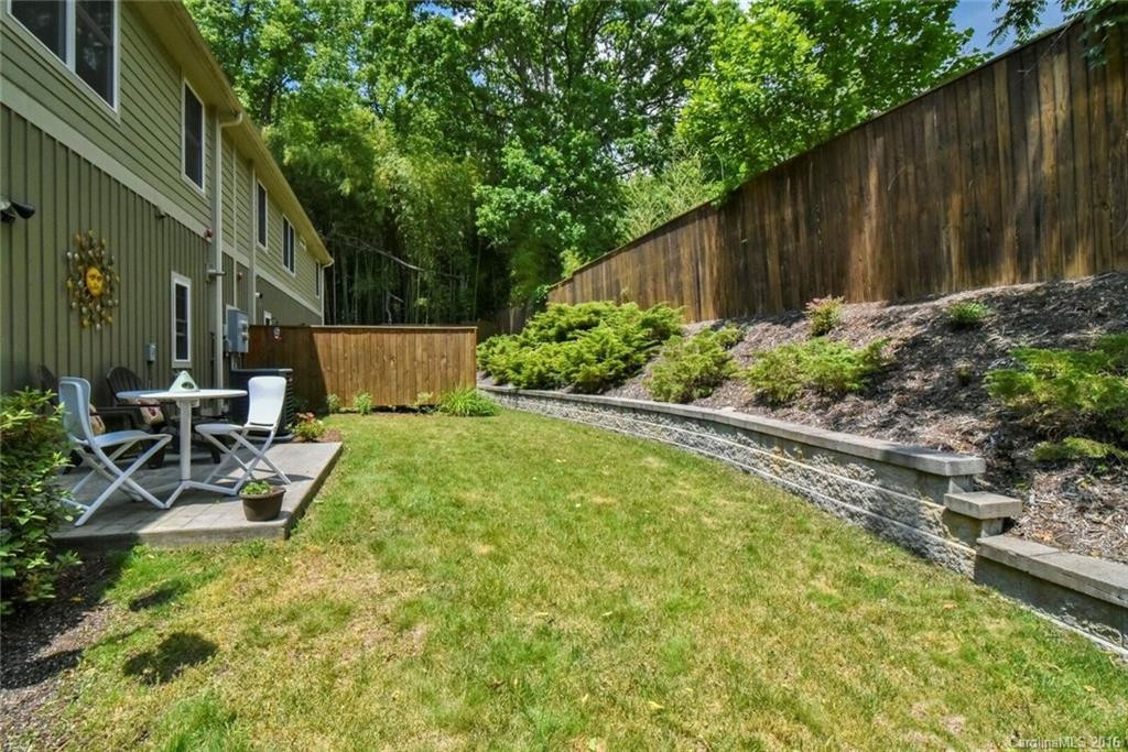 19 Roselyn Way #19 - Photo 18
