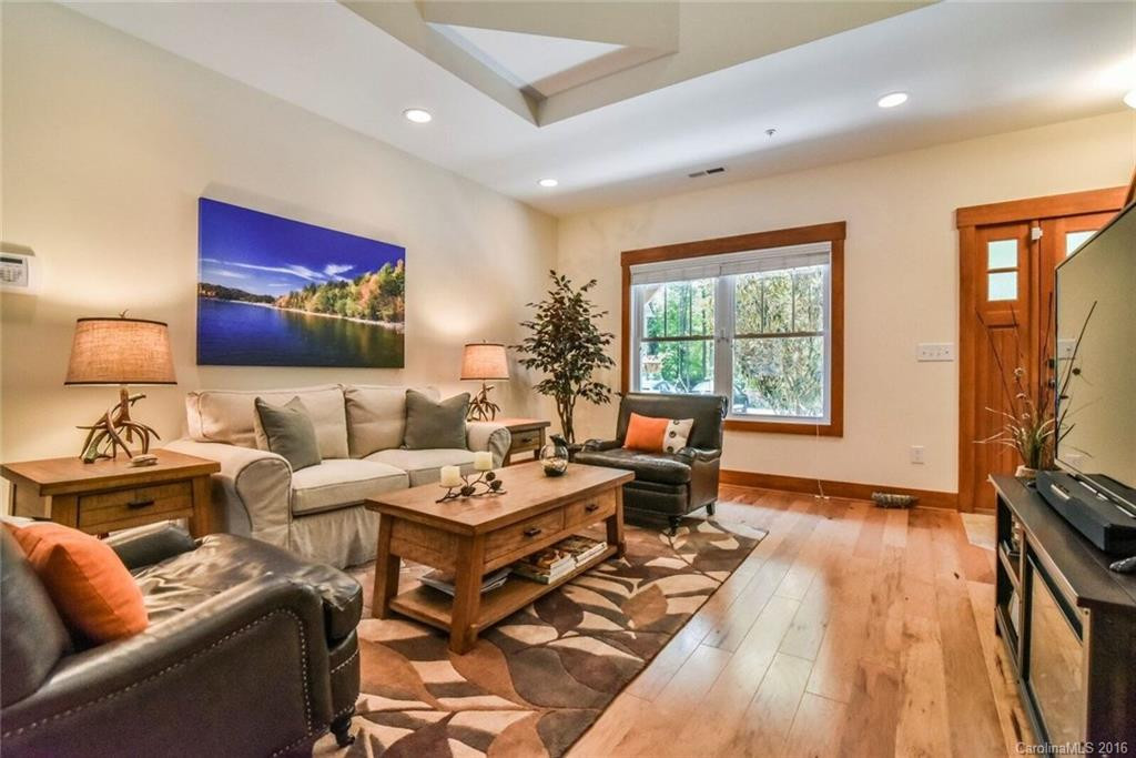 19 Roselyn Way #19 - Photo 6