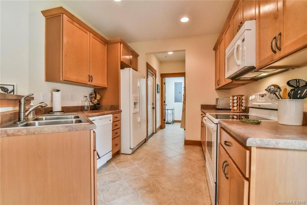 19 Roselyn Way #19 - Photo 8