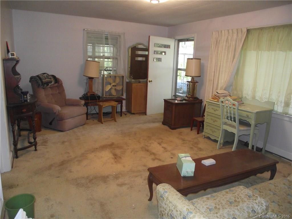833 Whitted Street - Photo 2