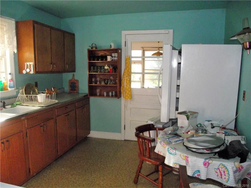 833 Whitted Street - Photo 5