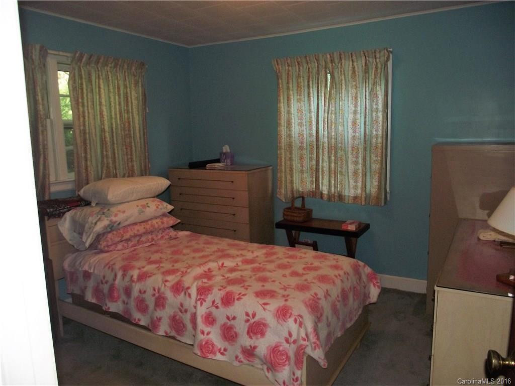 833 Whitted Street - Photo 8