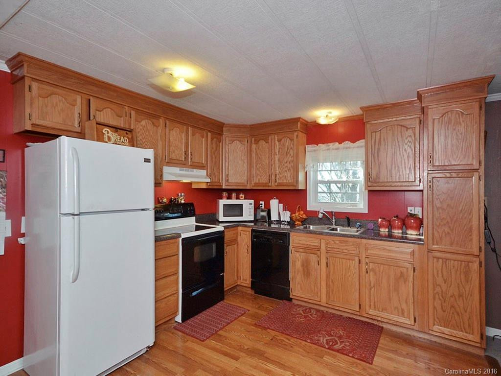 32 Parker Road - Photo 2