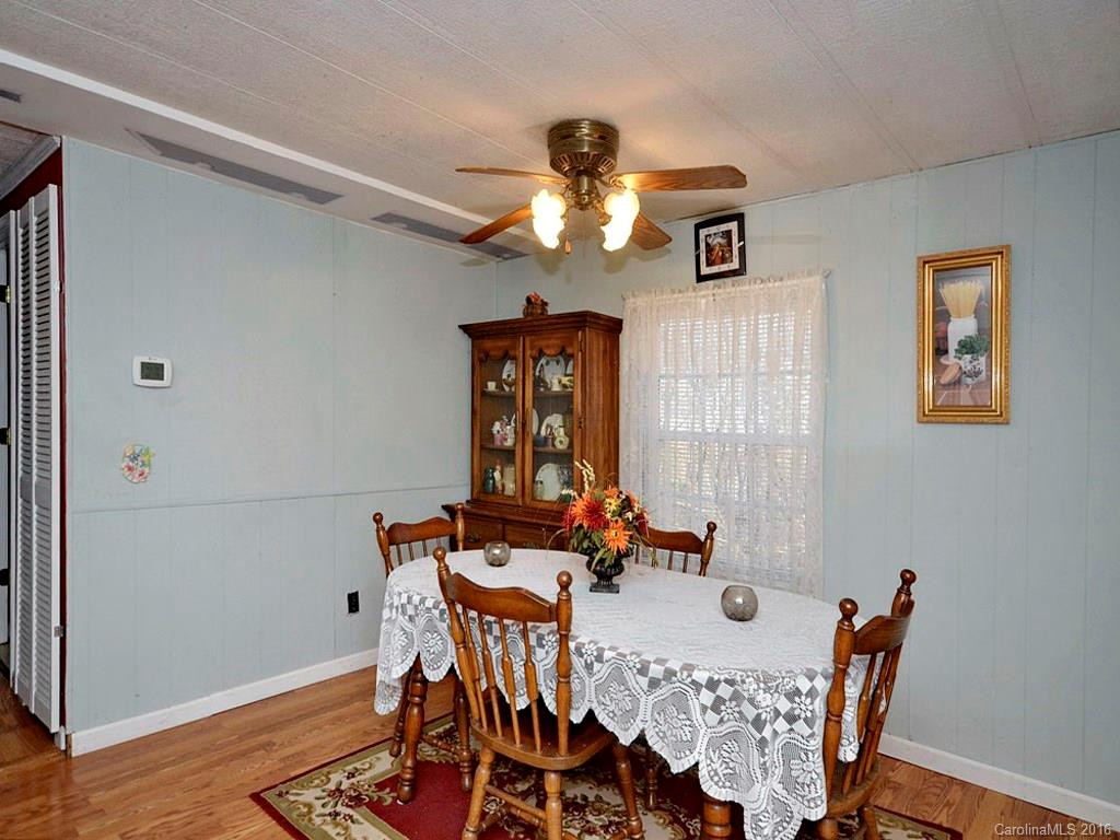 32 Parker Road - Photo 4