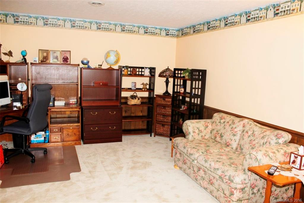 110 Woodbridge Drive #110 - Photo 23
