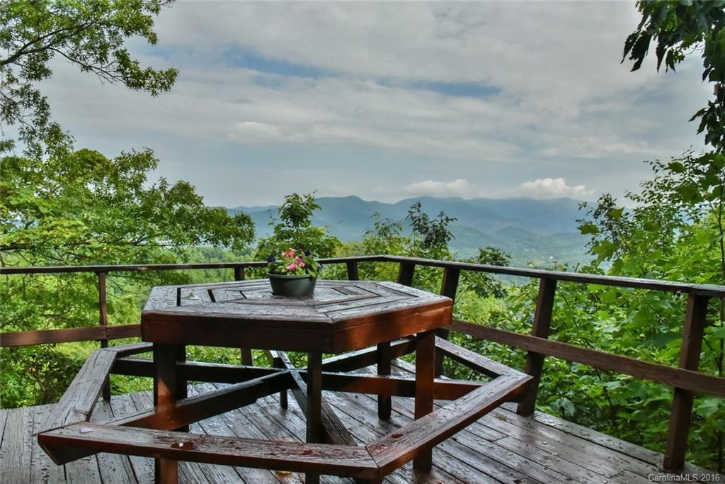 252 Holland Drive - Photo 2