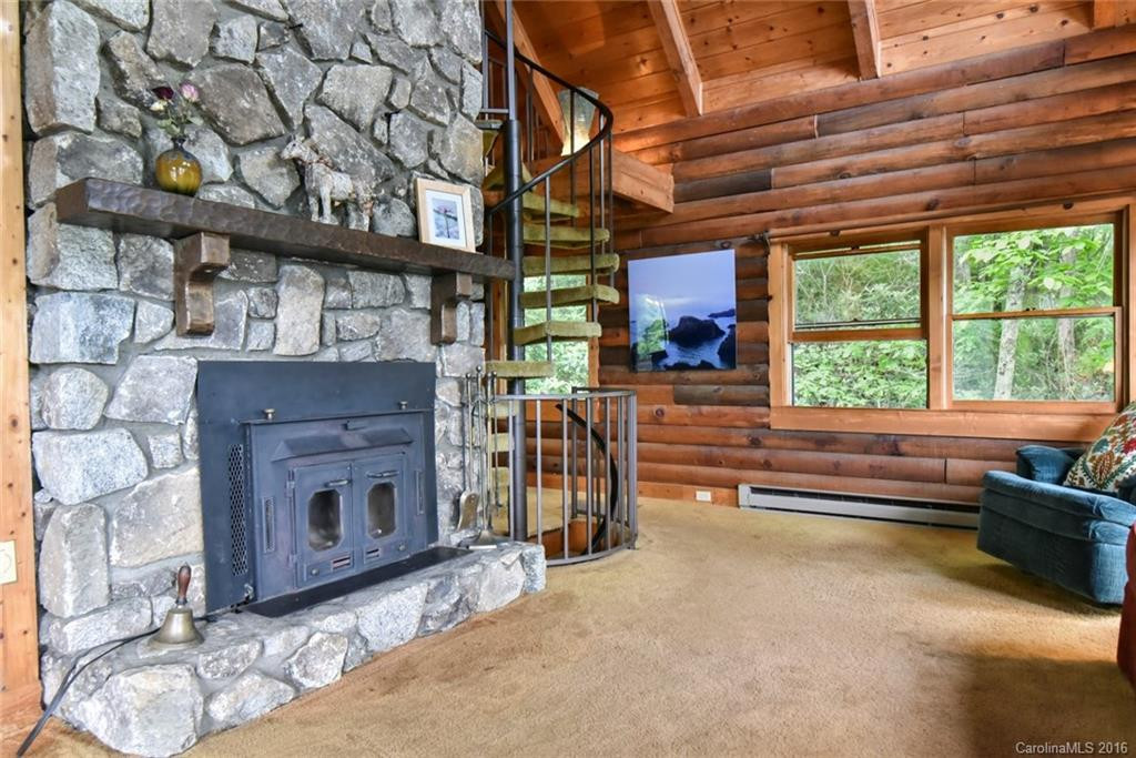 252 Holland Drive - Photo 4