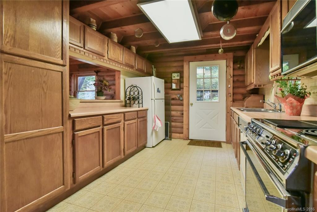 252 Holland Drive - Photo 5