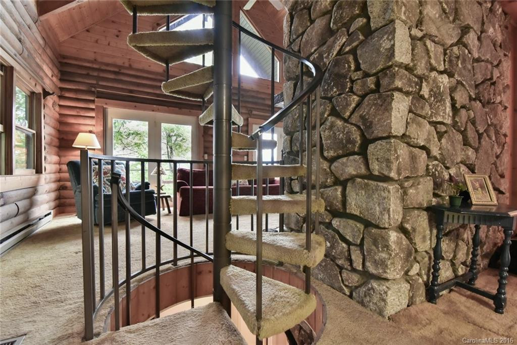 252 Holland Drive - Photo 8