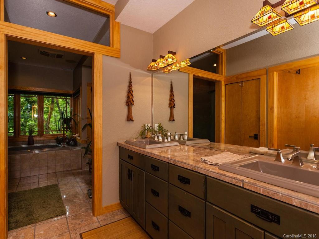 385 Little Creek Drive - Photo 13