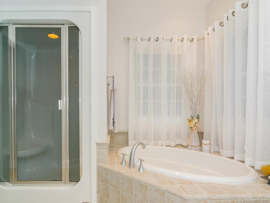 101 Skyview Drive - Photo 13