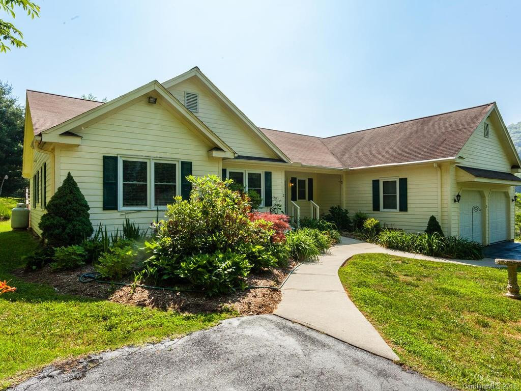 2 Derry Drive