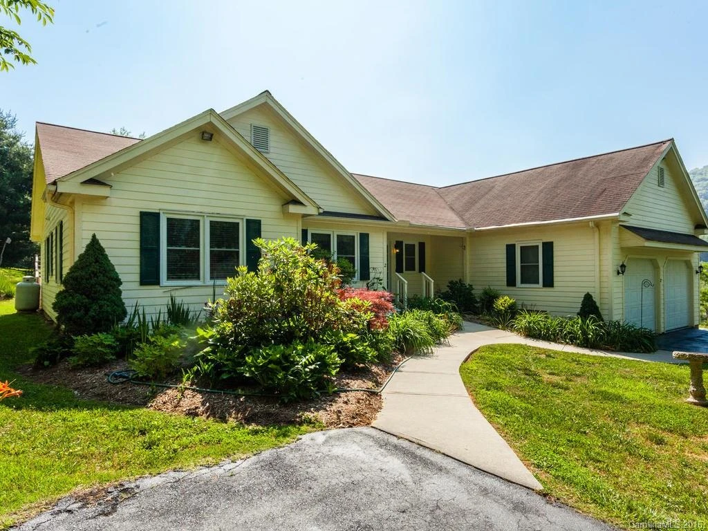 2 Derry Drive