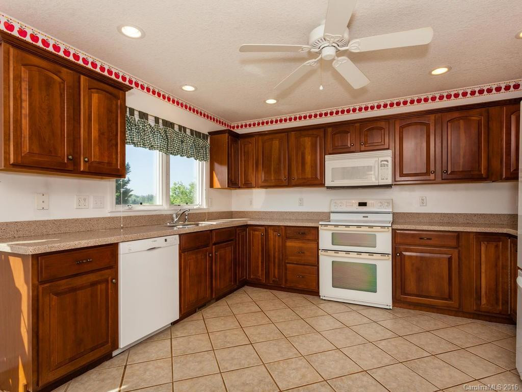 2 Derry Drive - Photo 11