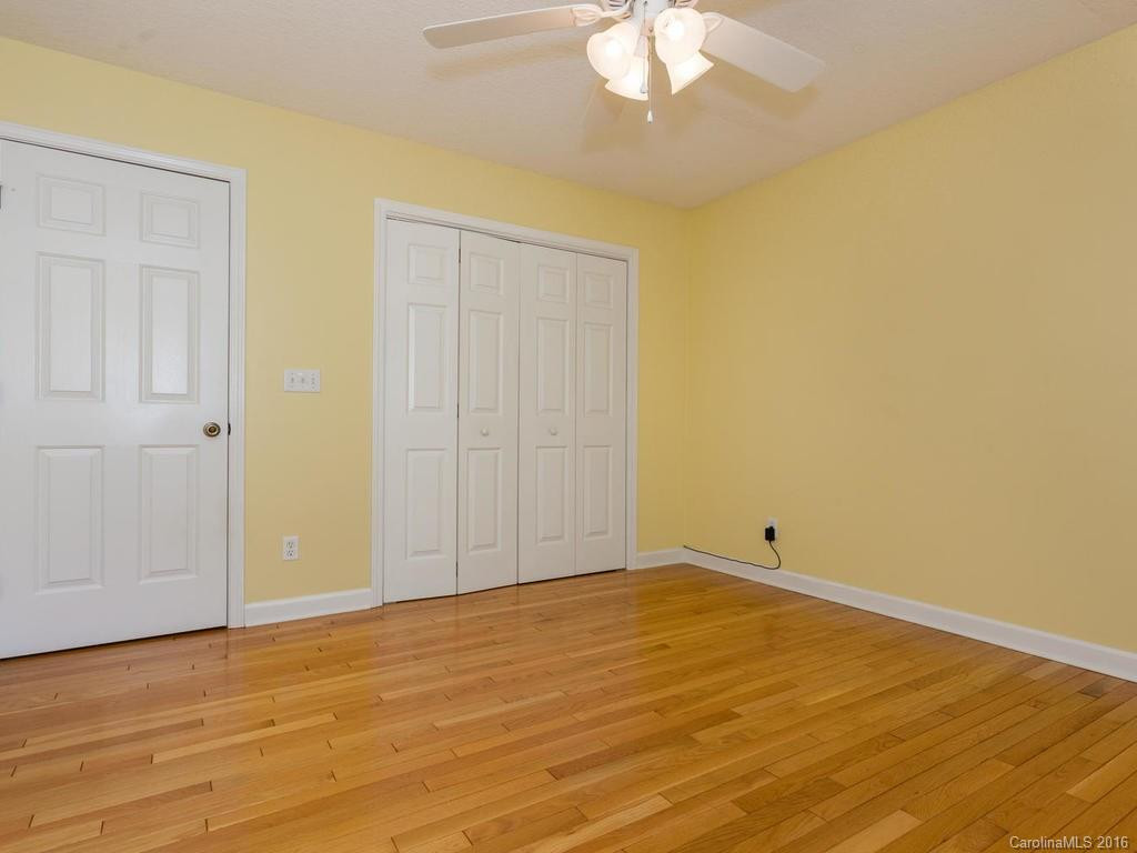 2 Derry Drive - Photo 15