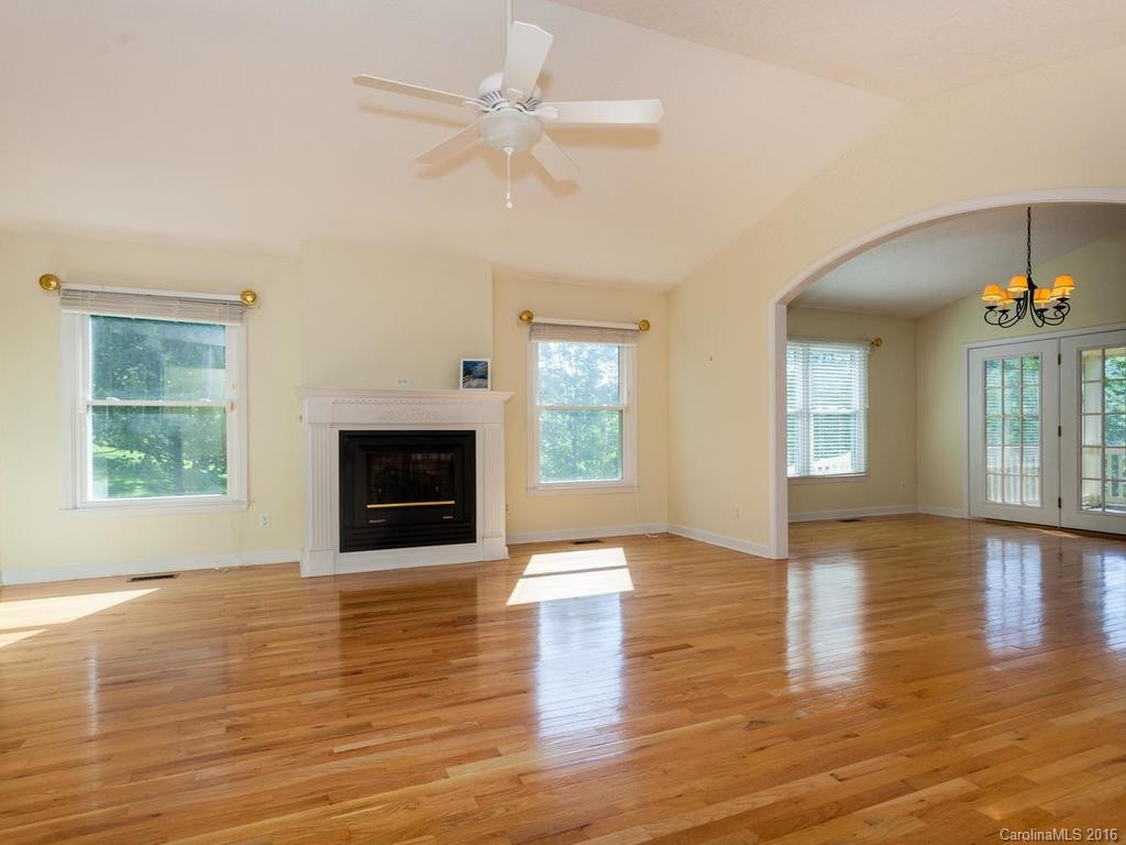 2 Derry Drive - Photo 5