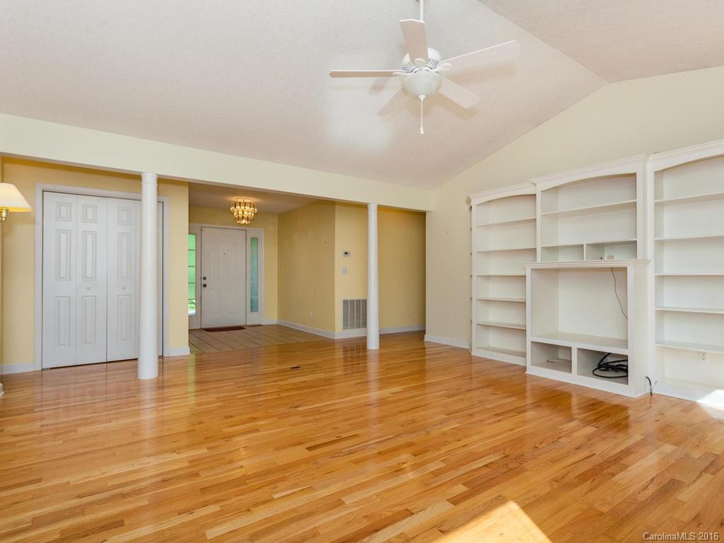 2 Derry Drive - Photo 7