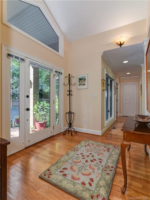 510 Overlook Drive - Photo 3