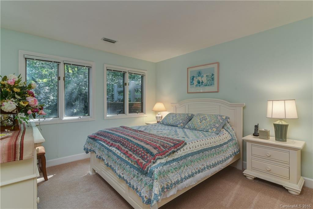 510 Overlook Drive - Photo 22