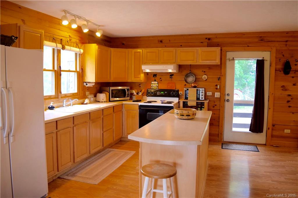 1710 Beaverdam Street - Photo 4