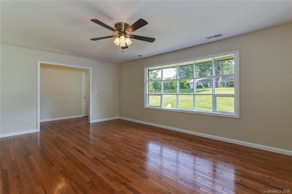 435 Asbury Road - Photo 4