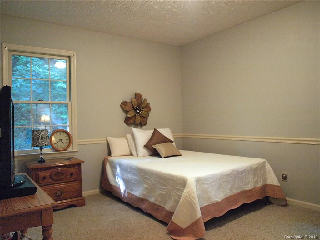 138 White Pine Drive - Photo 13