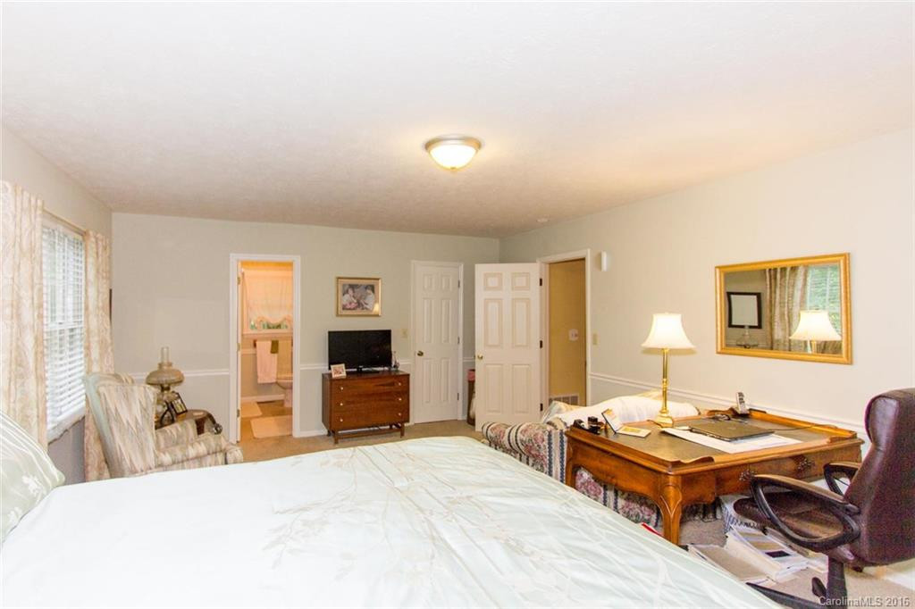 138 White Pine Drive - Photo 8