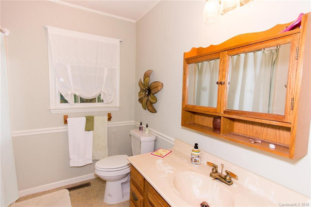 138 White Pine Drive - Photo 10
