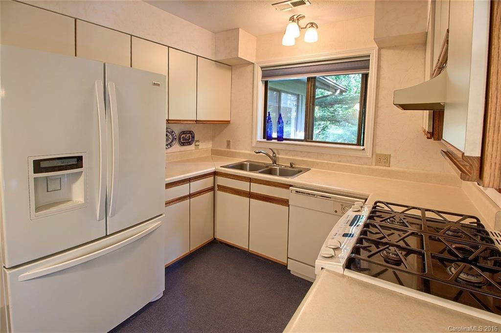 19 Cedarbrook Drive #19 - Photo 10