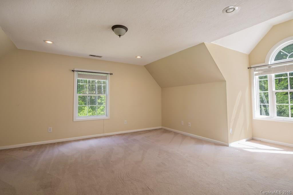 202 Oak Ridge Drive - Photo 13