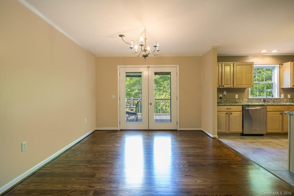 202 Oak Ridge Drive - Photo 8