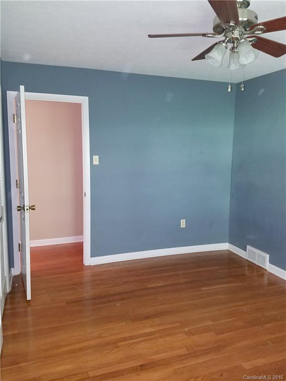 366 Royal Pines Drive - Photo 15