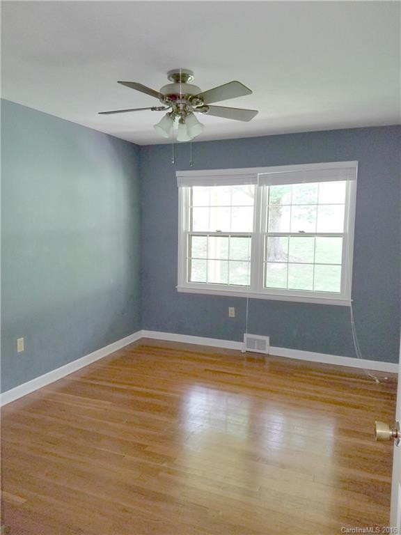366 Royal Pines Drive - Photo 16