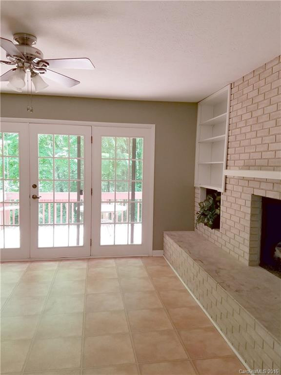 366 Royal Pines Drive - Photo 7
