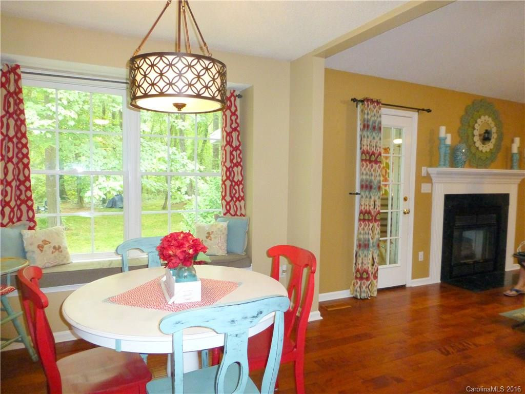 609 Woodberry Court - Photo 12
