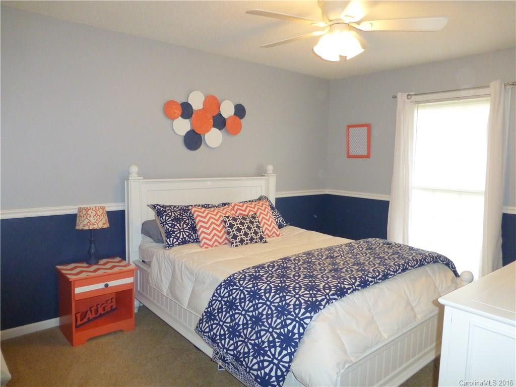 609 Woodberry Court - Photo 16