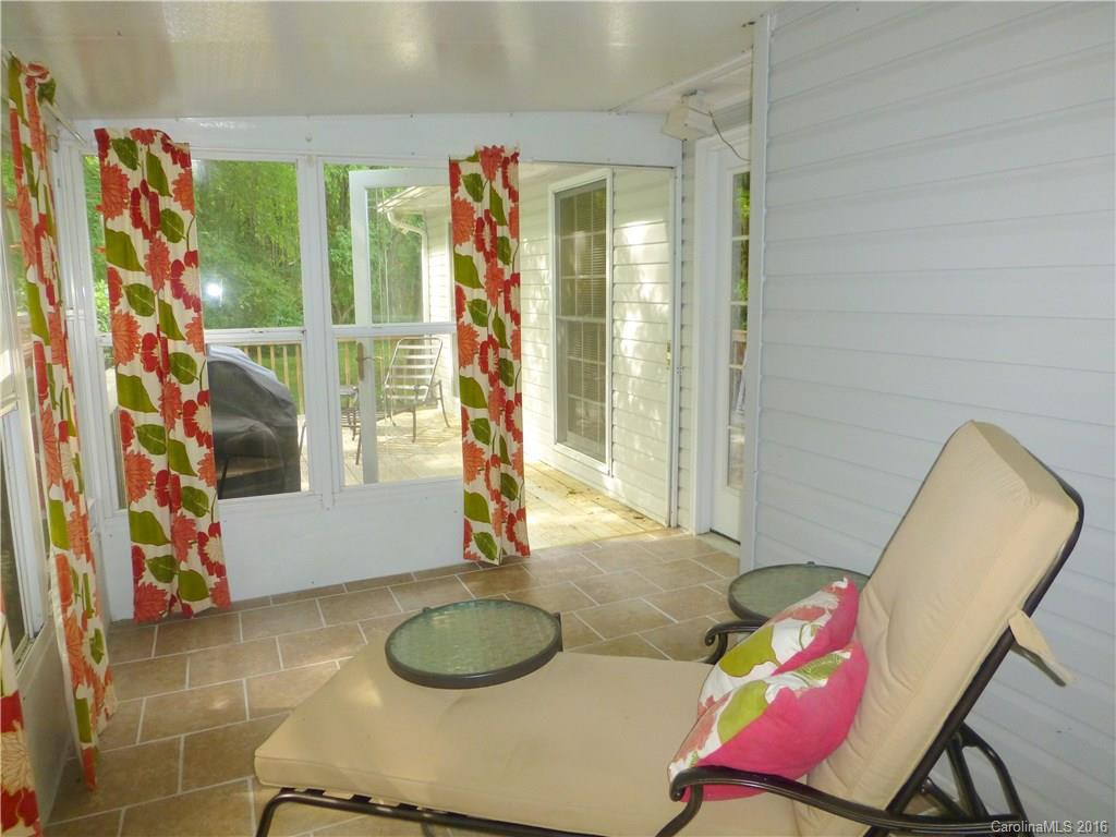 609 Woodberry Court - Photo 19