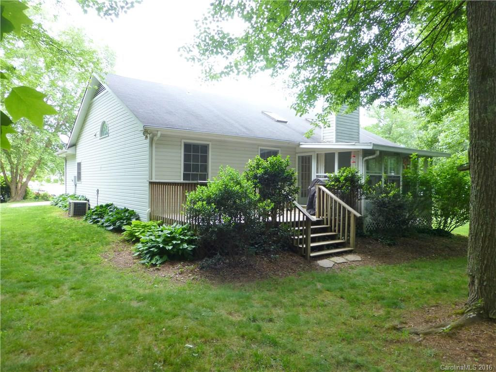 609 Woodberry Court - Photo 4