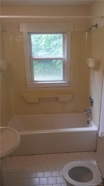 24 Railroad Avenue - Photo 4